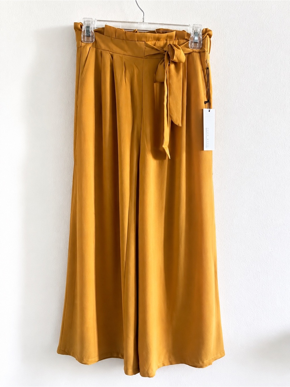 Mustard Wide-Leg Tie-Waist Pants - Haute mode